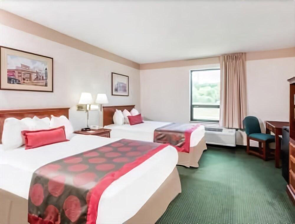 Ramada By Wyndham Strasburg Dover Eksteriør bilde
