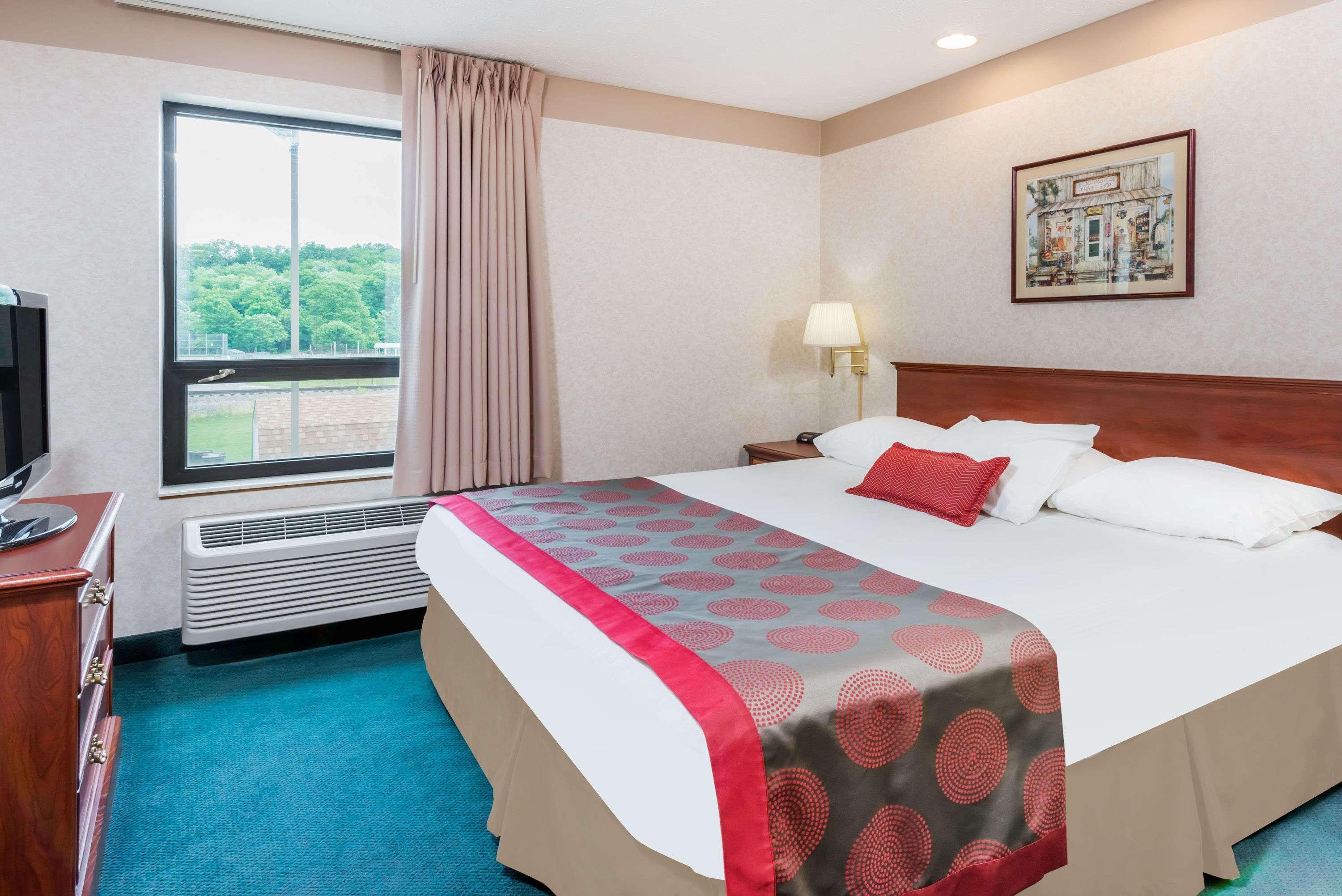 Ramada By Wyndham Strasburg Dover Eksteriør bilde