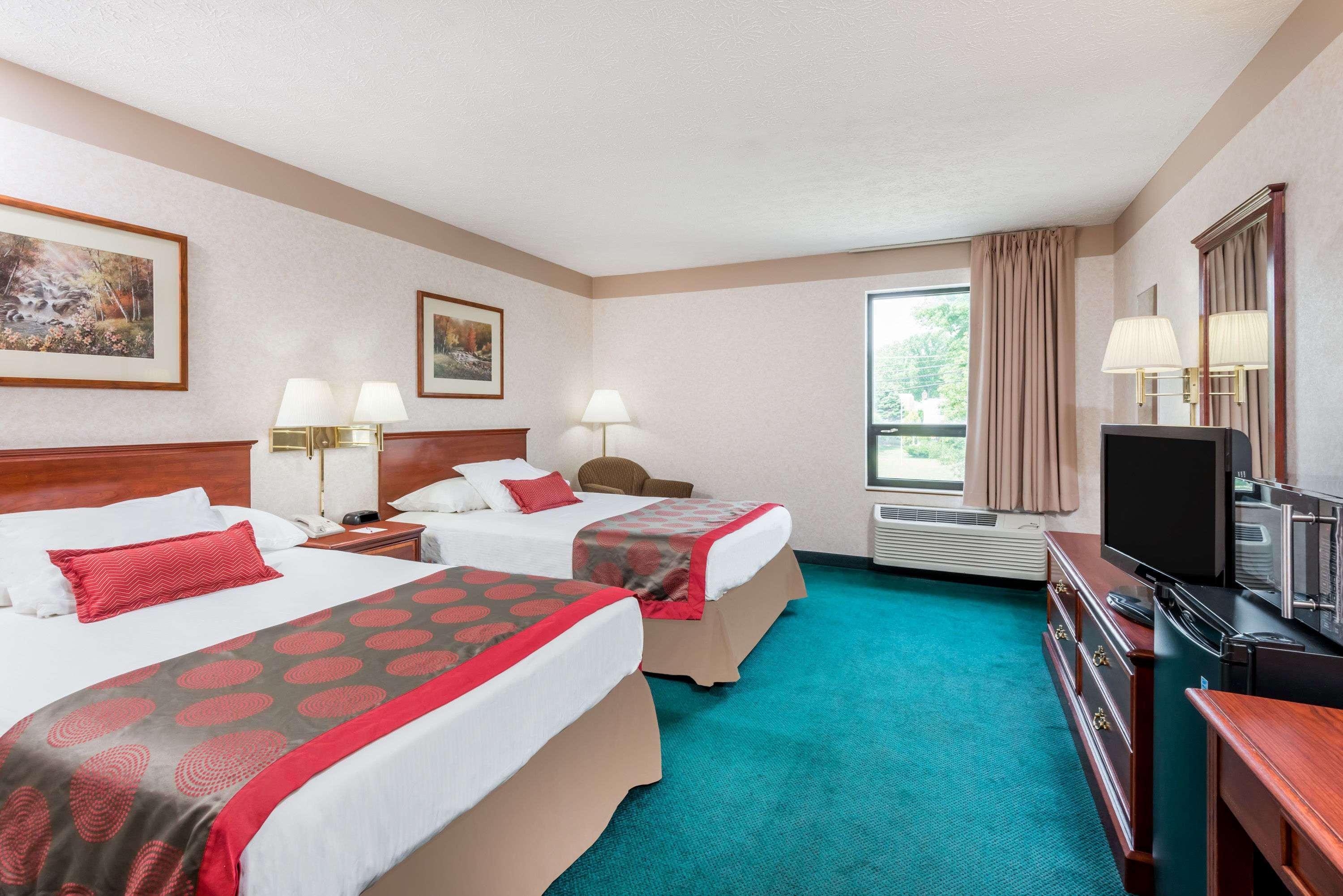 Ramada By Wyndham Strasburg Dover Eksteriør bilde