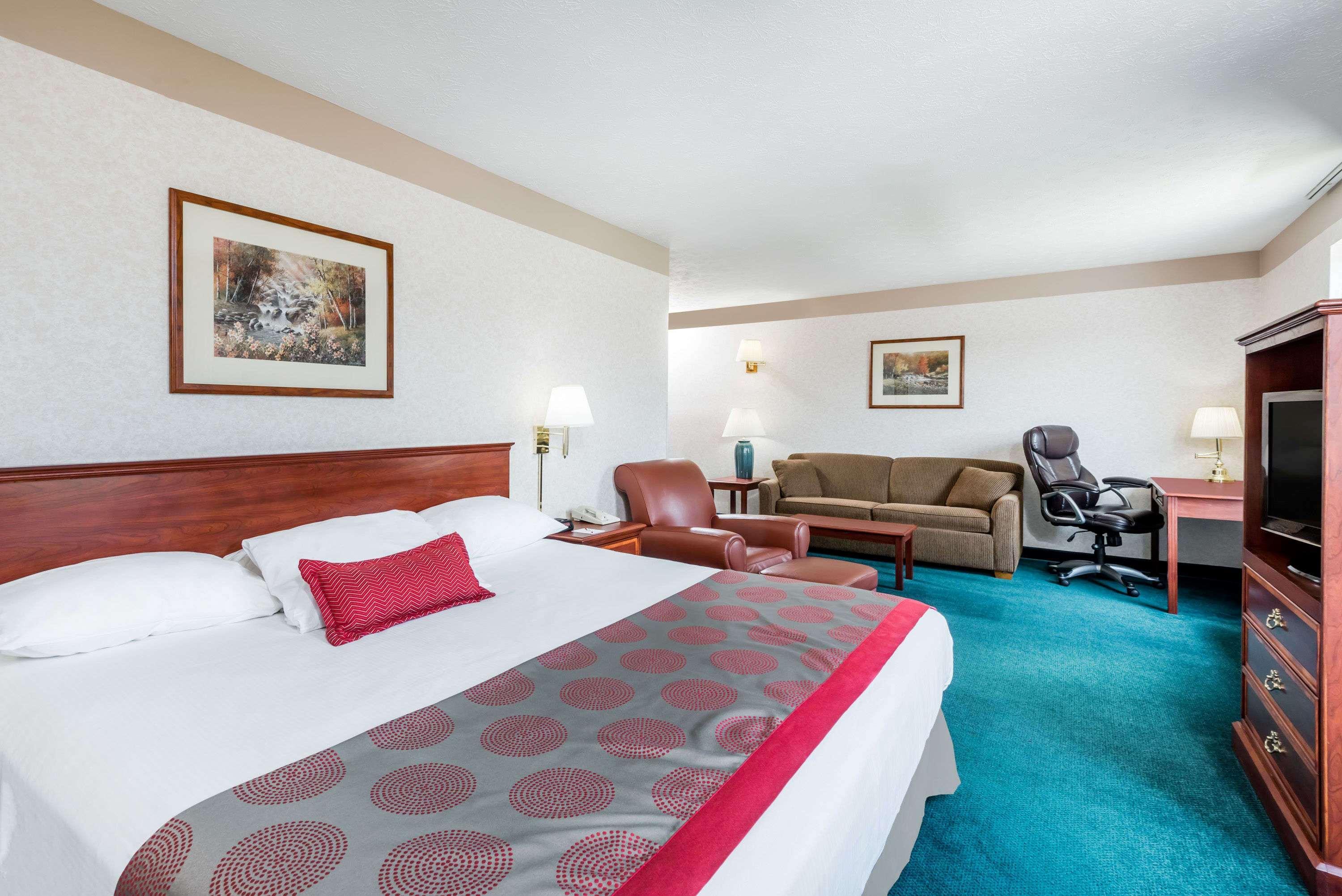 Ramada By Wyndham Strasburg Dover Eksteriør bilde